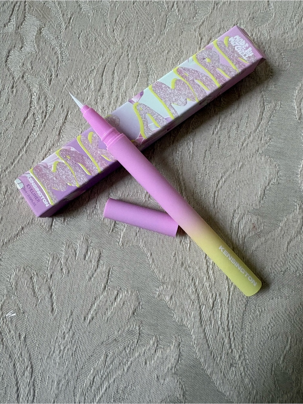 Made by Mitchell Make a Mark Iridescent Liquid Eyeliner Pen in Kensington BNIB